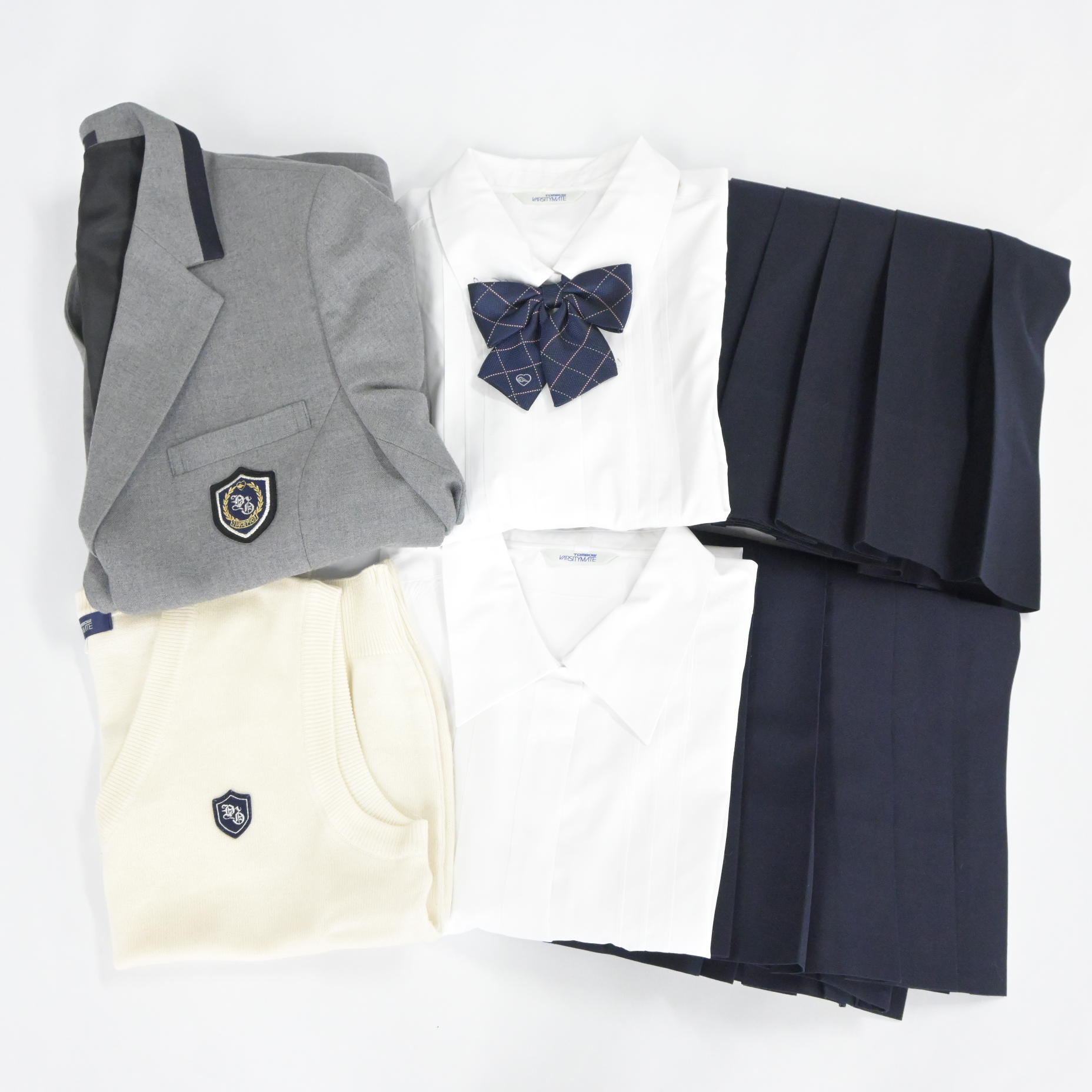 ラミパスで実際に買取した山脇学園中学校の制服一式｜東京都港区の私立女子校
